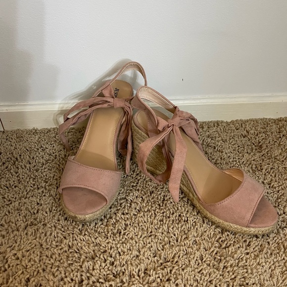 Tie Strap Wedge Heels - Picture 4 of 6